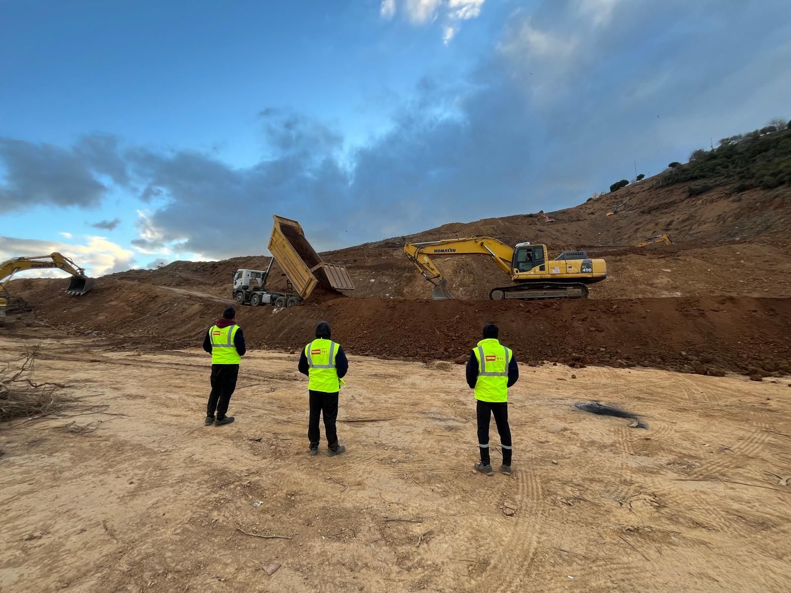 İnşaat Çalışmaları ve 3 işçi